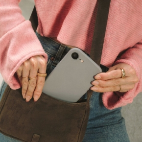 TECH-PROTECT SILICONE MAGSAFE IPHONE 16E  17E STONE GREY